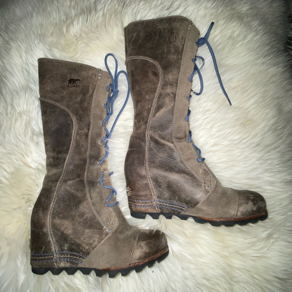 Sorel wedge boots